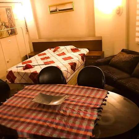 With Garden For A Family Vacation Apartamento *